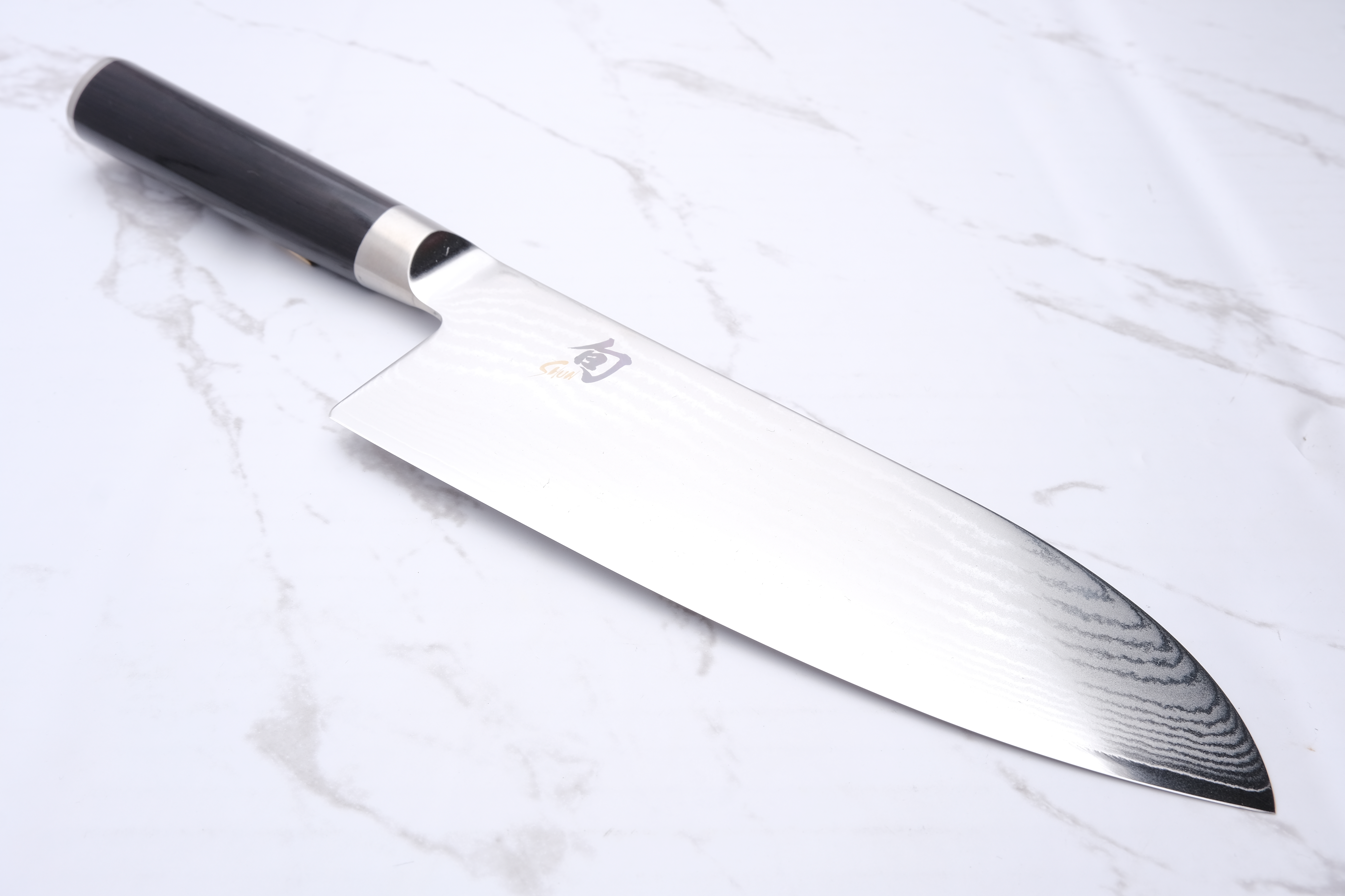Shun Classic 190 mm breites Santoku