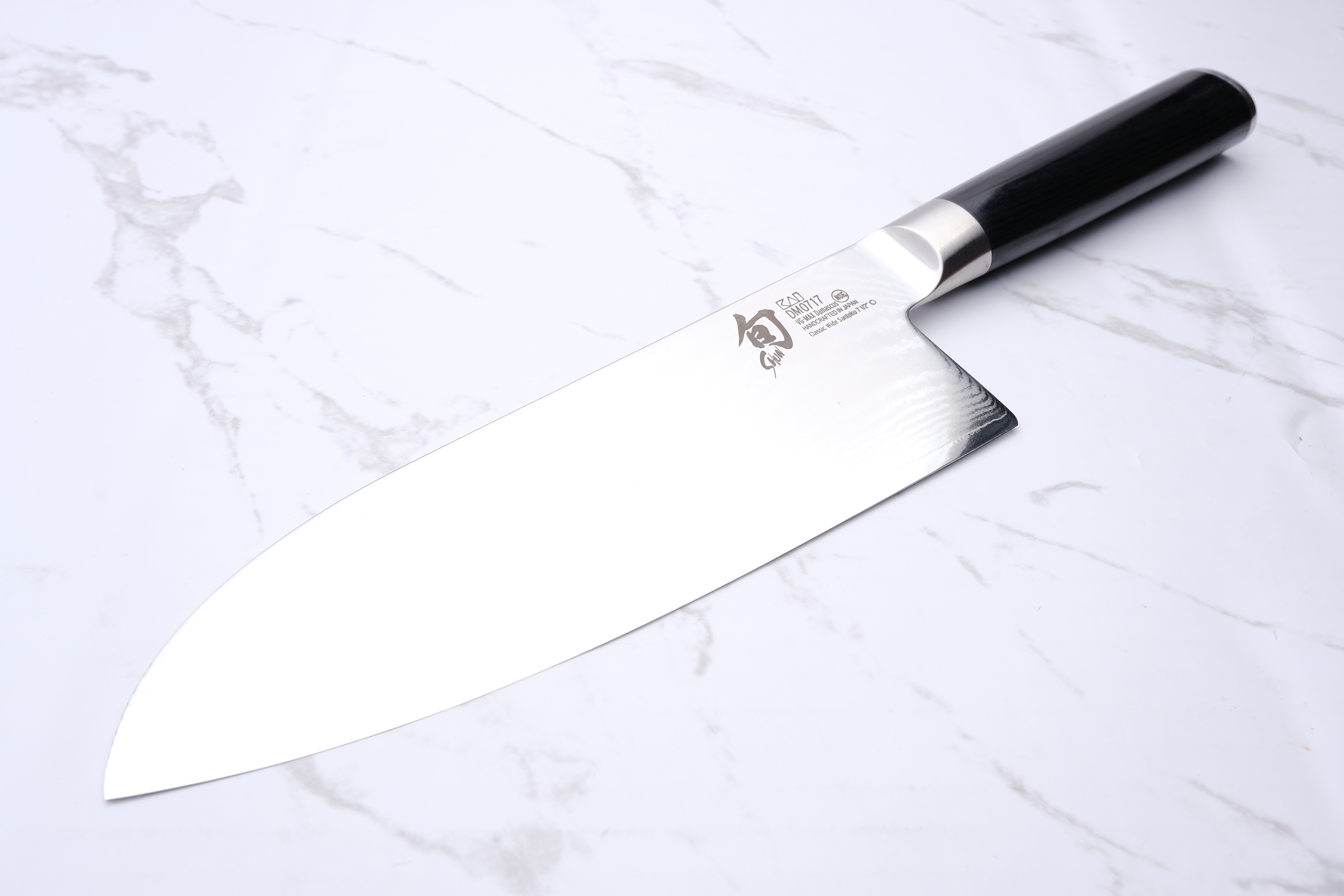 Shun Classic 190 mm breites Santoku
