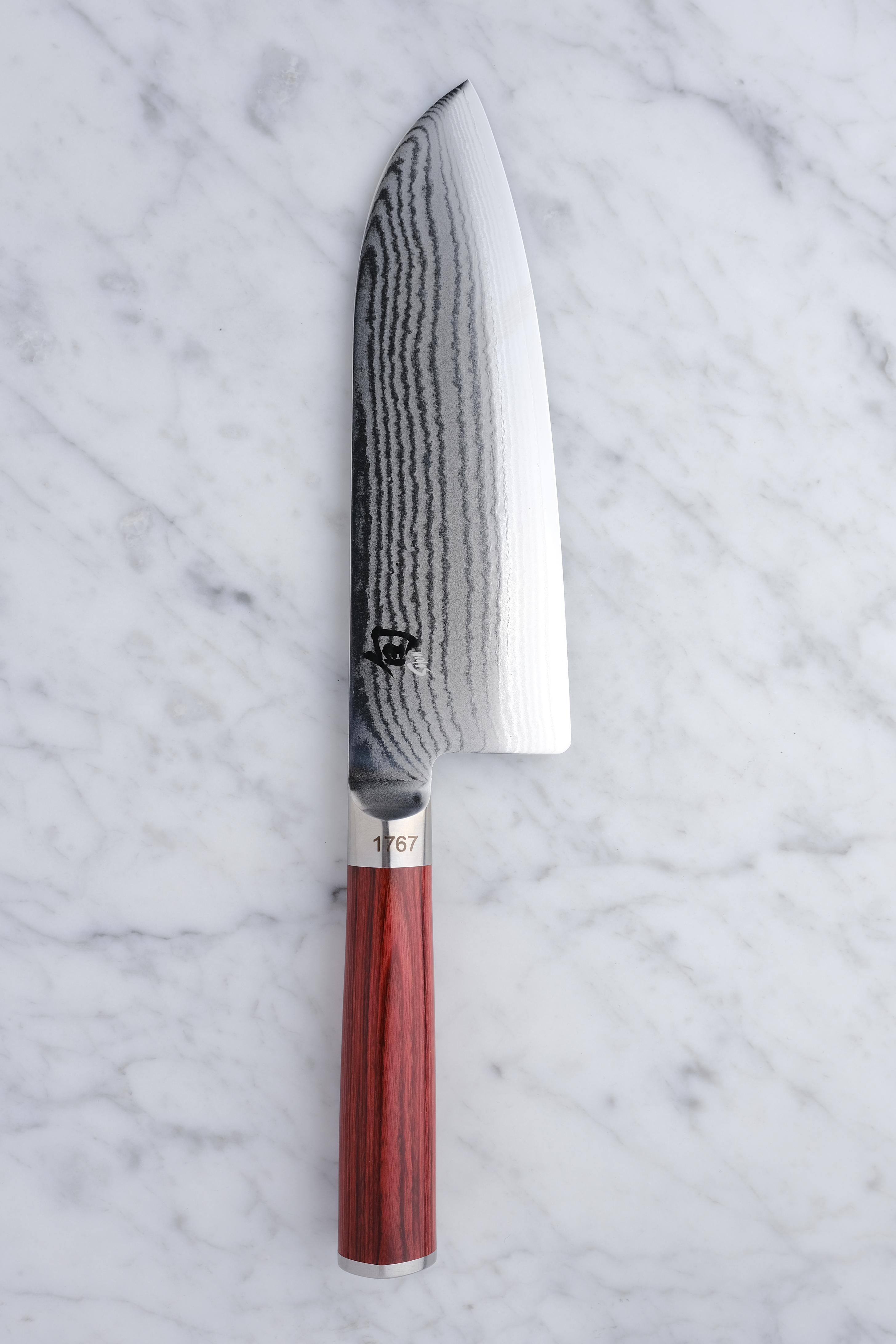 KAI Shun Wide Santoku Limited Edition mit rotem Griff