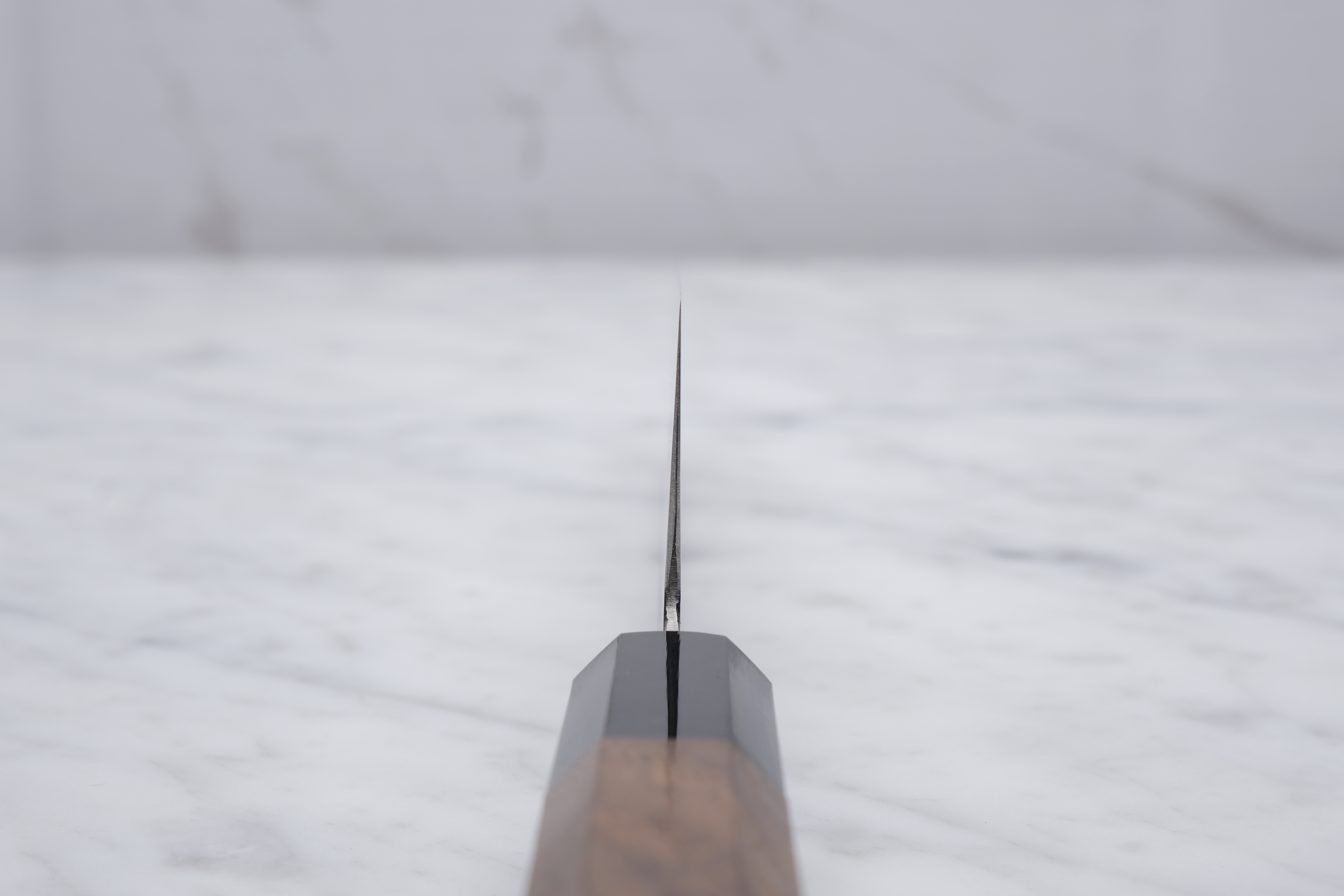 Hatsukokoro Hayabusa Ginsan 180mm Santoku