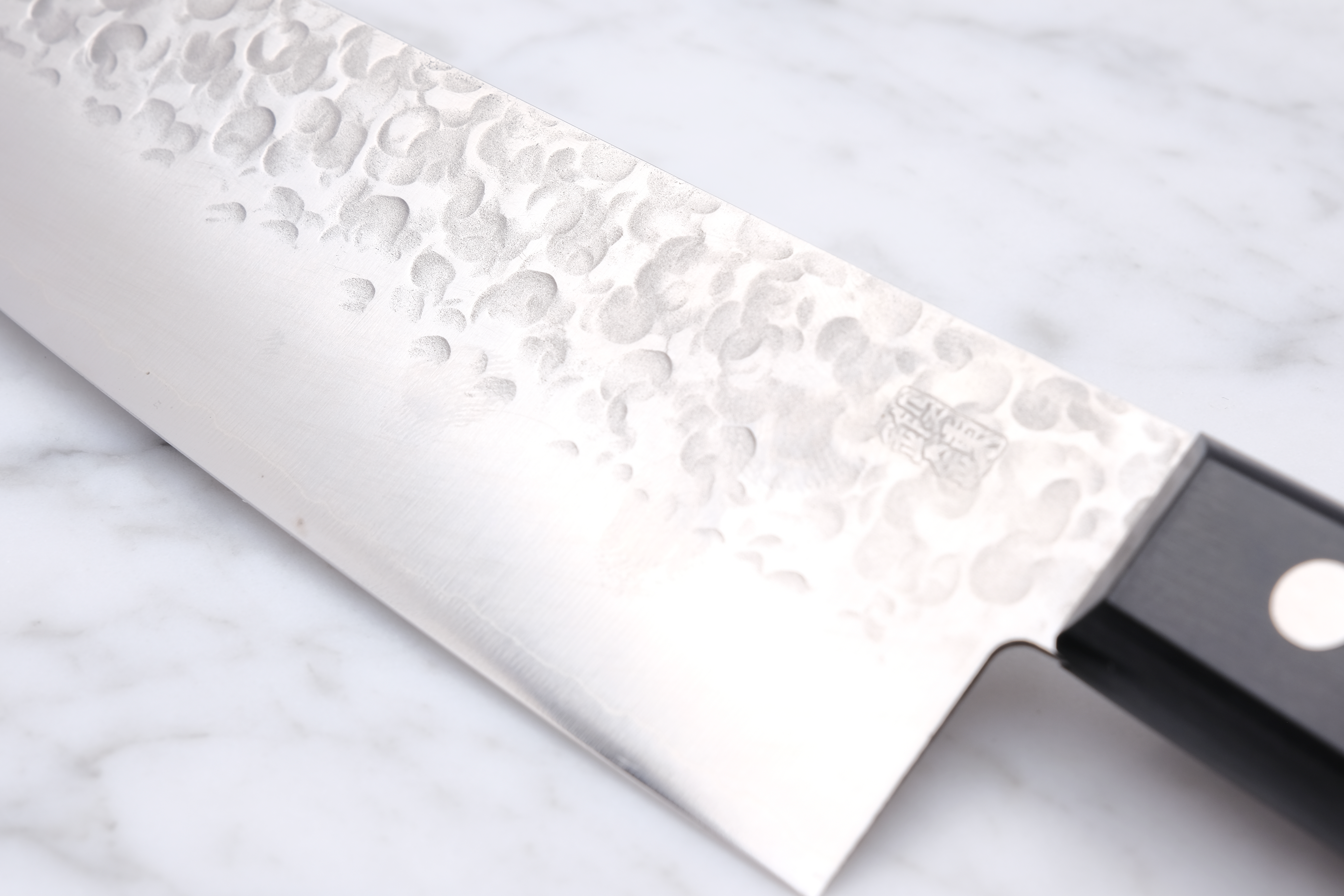 Takamura Chromax 170 mm Santoku black pakka