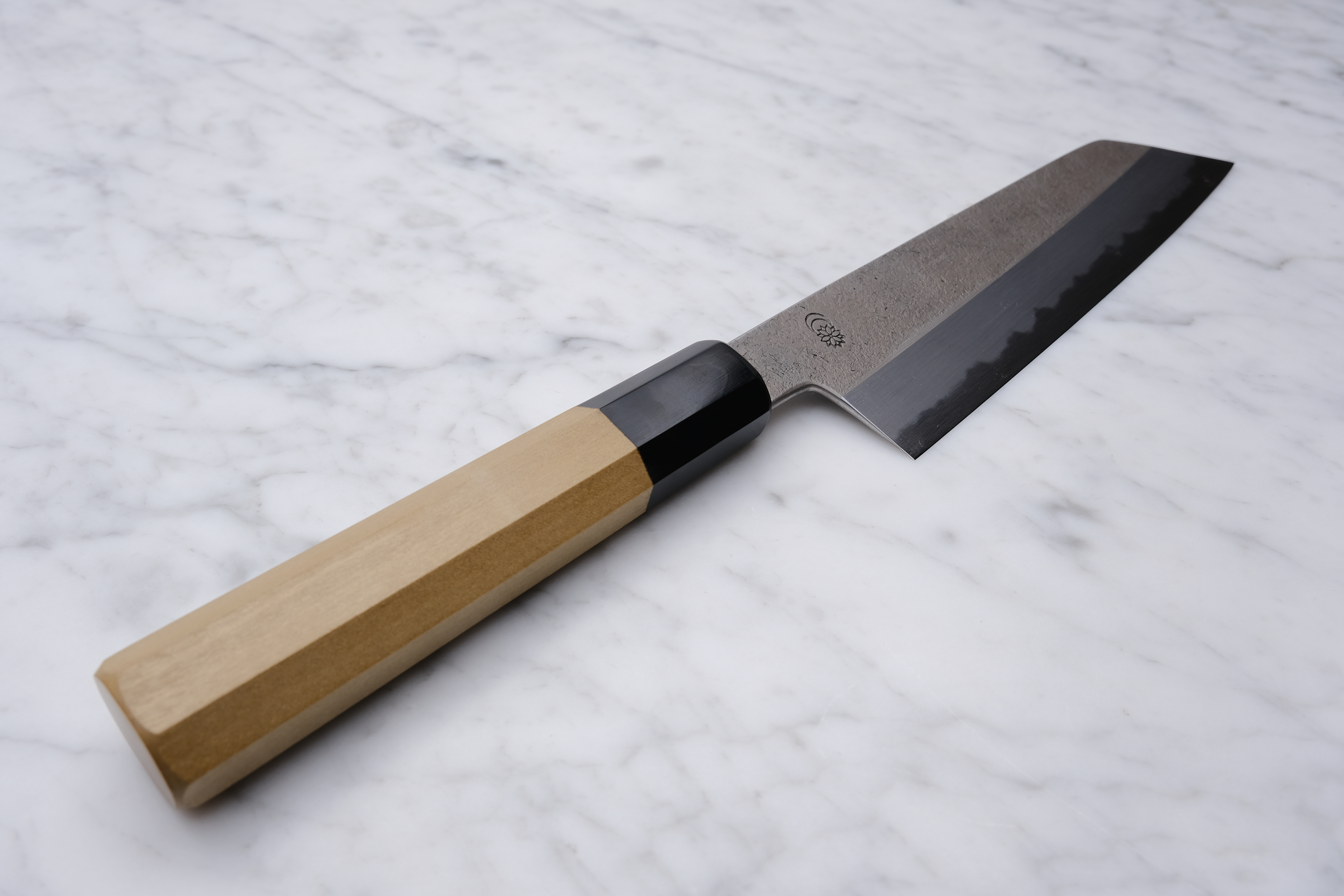 Sakai Kikumori Kikuzuki RIN Shirogami #2 - 180 mm Bunka