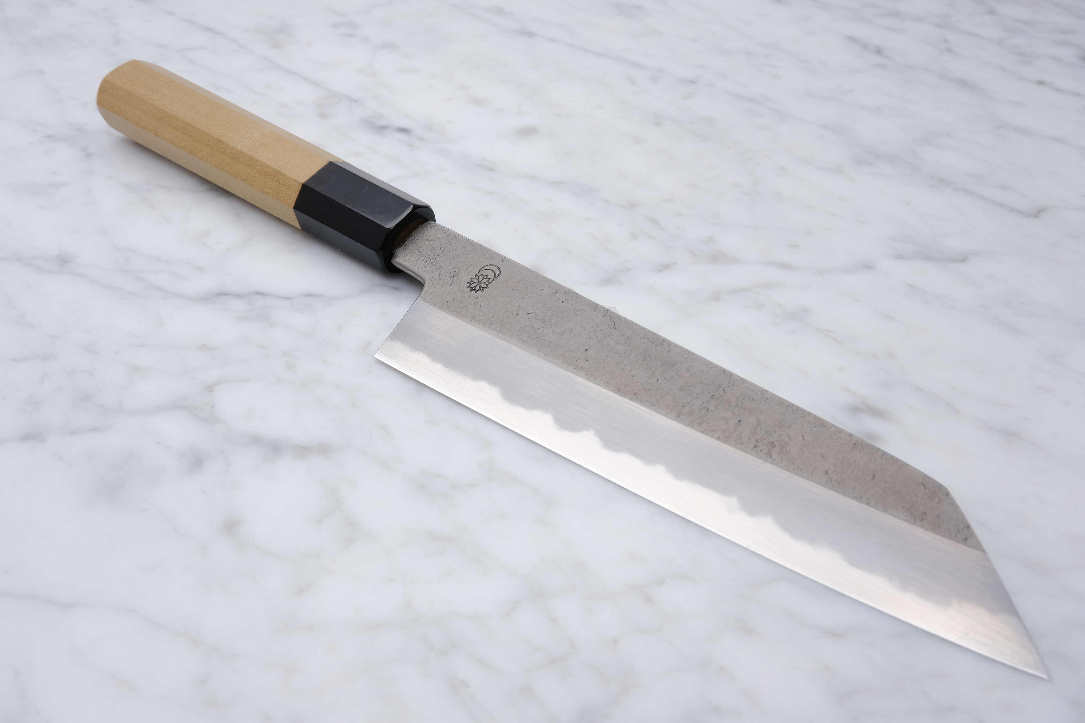 Sakai Kikumori Kikuzuki RIN Shirogami #2 - 180 mm Bunka