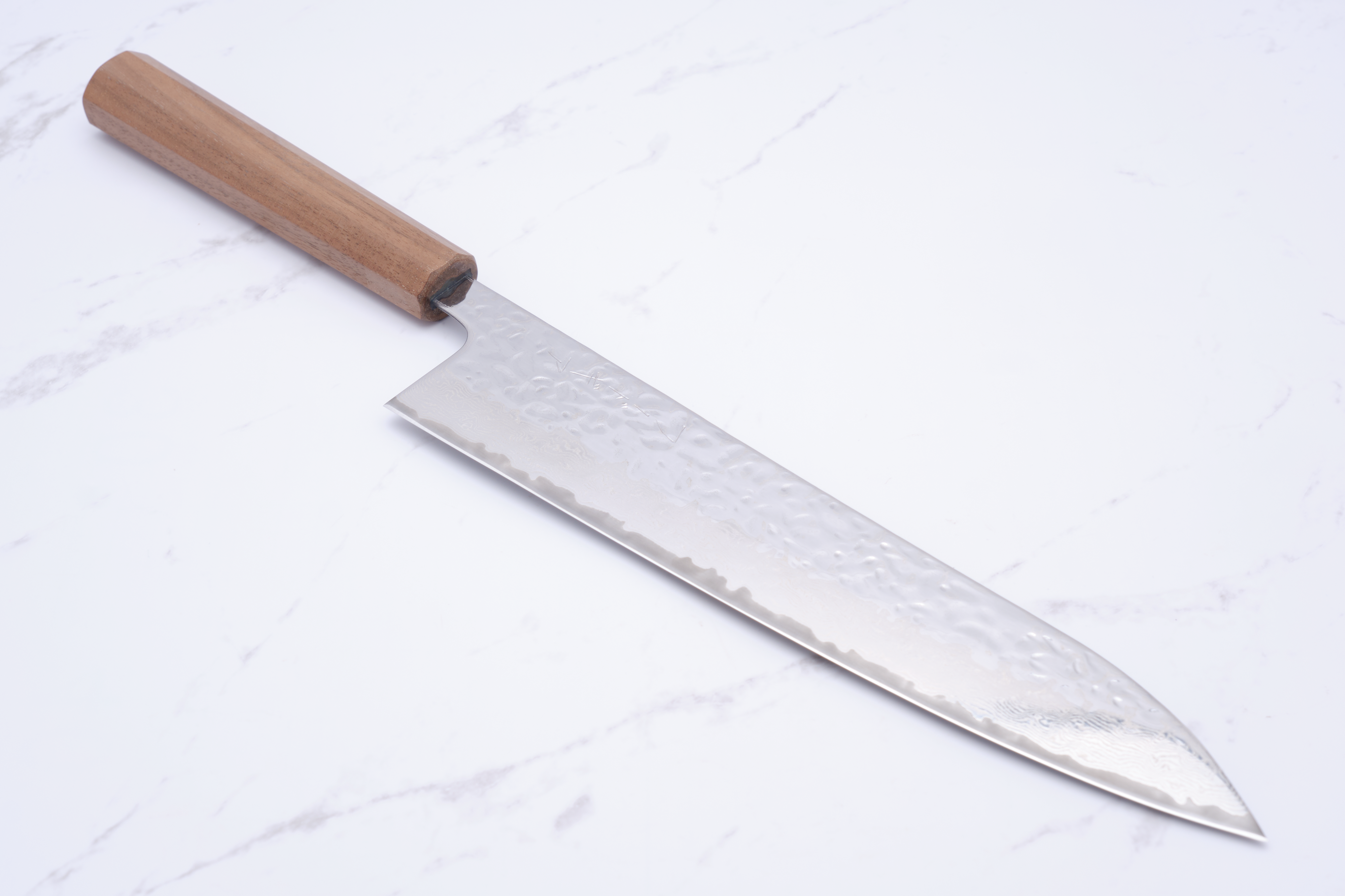 Foodgear Hamono Gyuto 240mm AUS-10 - Walnut