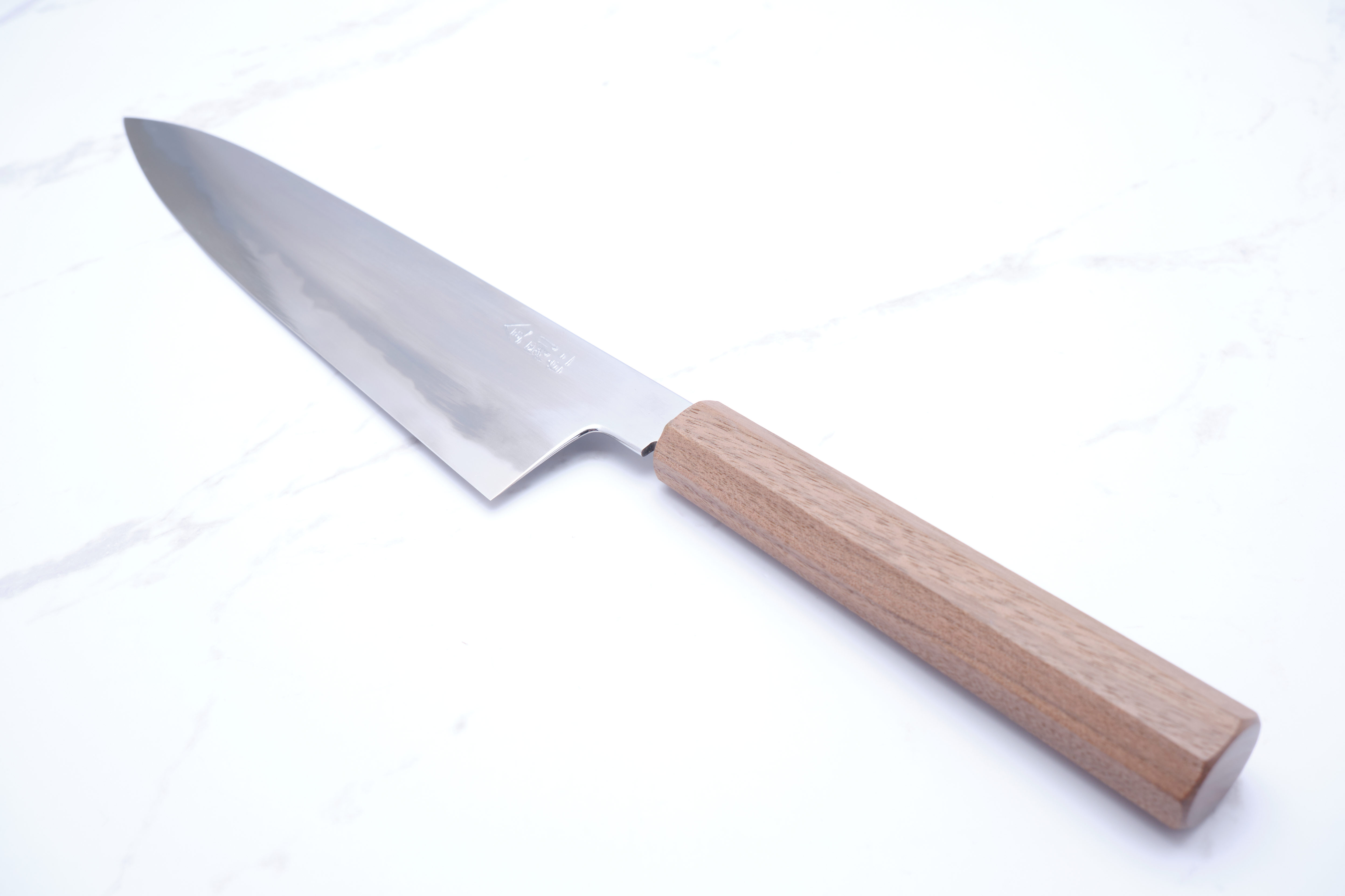 Yamato 'Kon-Gou' 210 mm Gyuto Weiß #2 – Walnuss