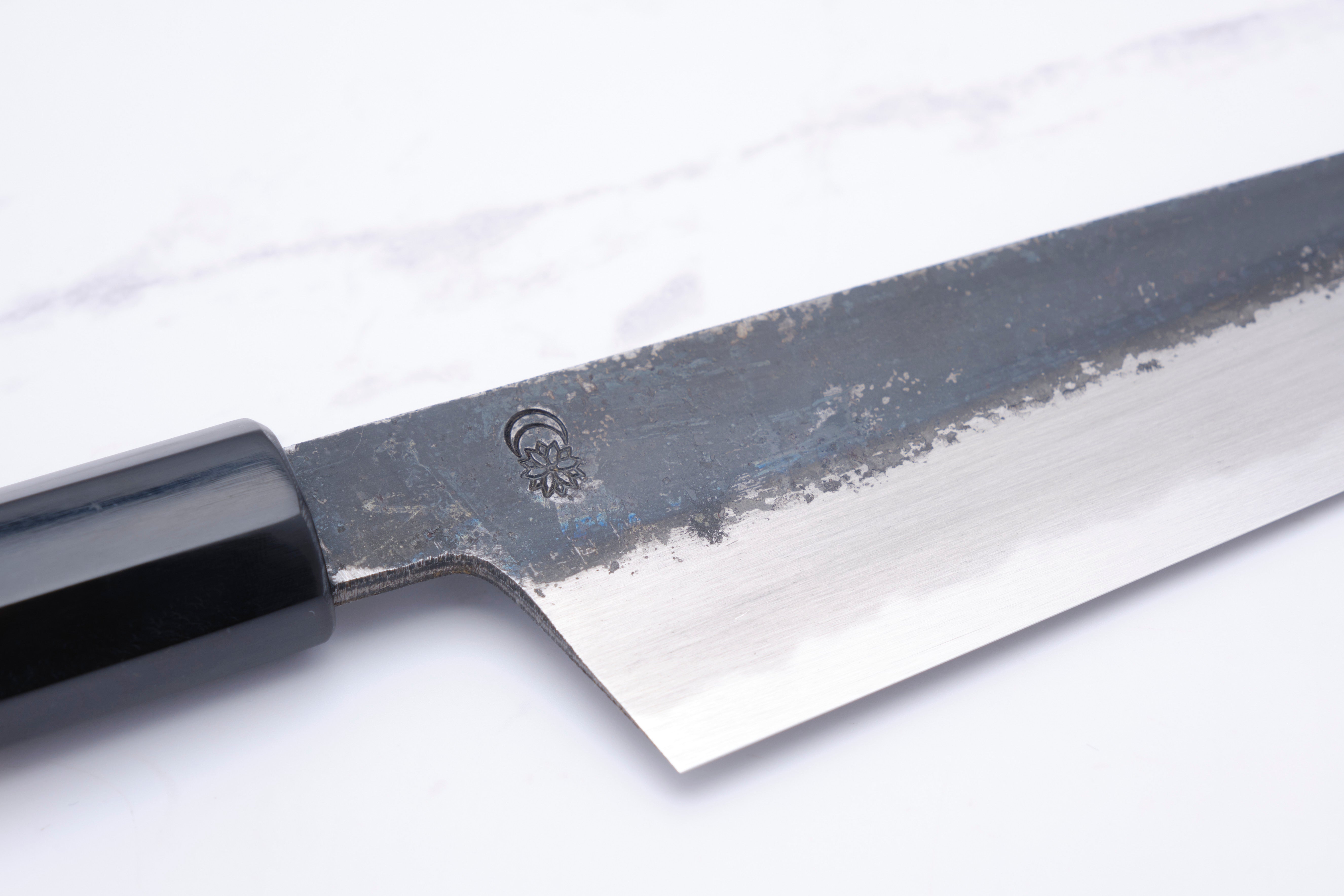 Sakai Kikumori Kikuzuki KU Weiß 2 Gyuto 210mm.