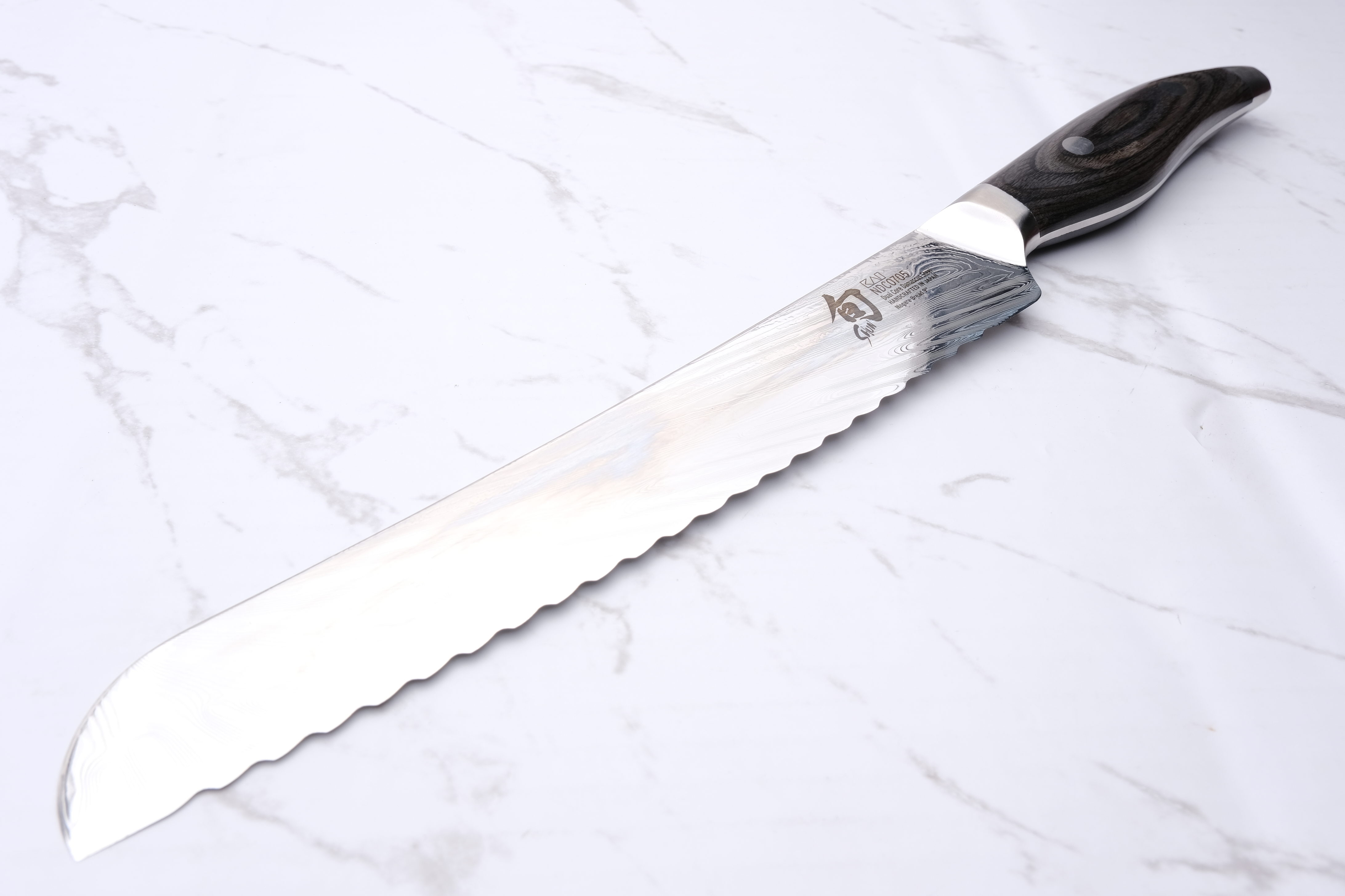 KAI Shun Nagare 23cm Bread Knife