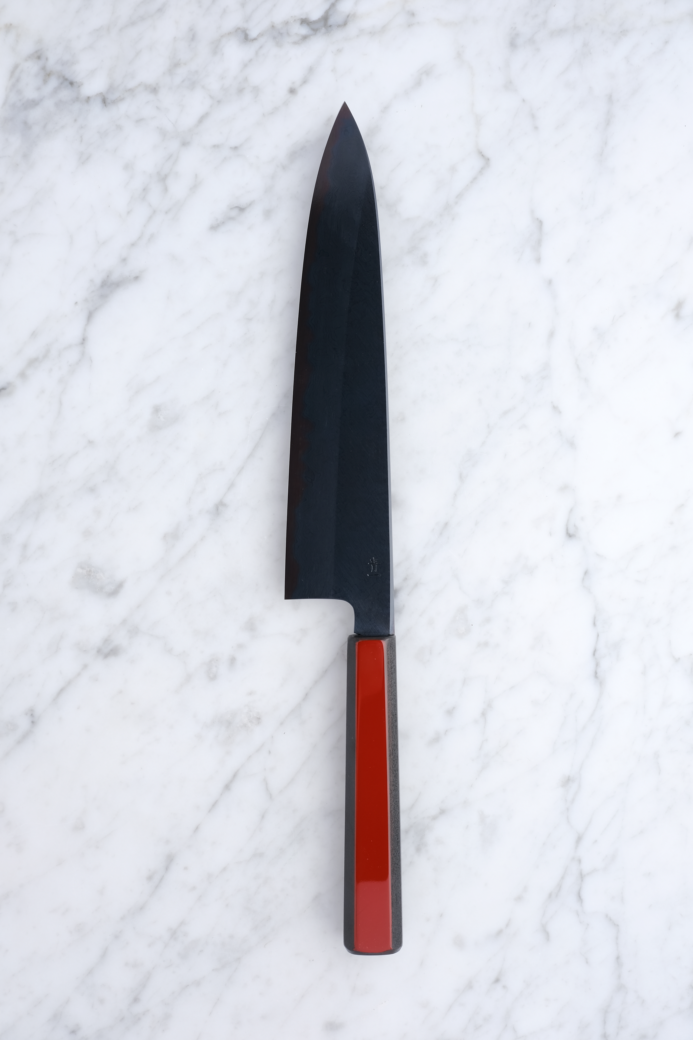 Kagekiyo – Blauer #1 Schwarzer Damast 240 mm Gyuto – Akaro-Griff