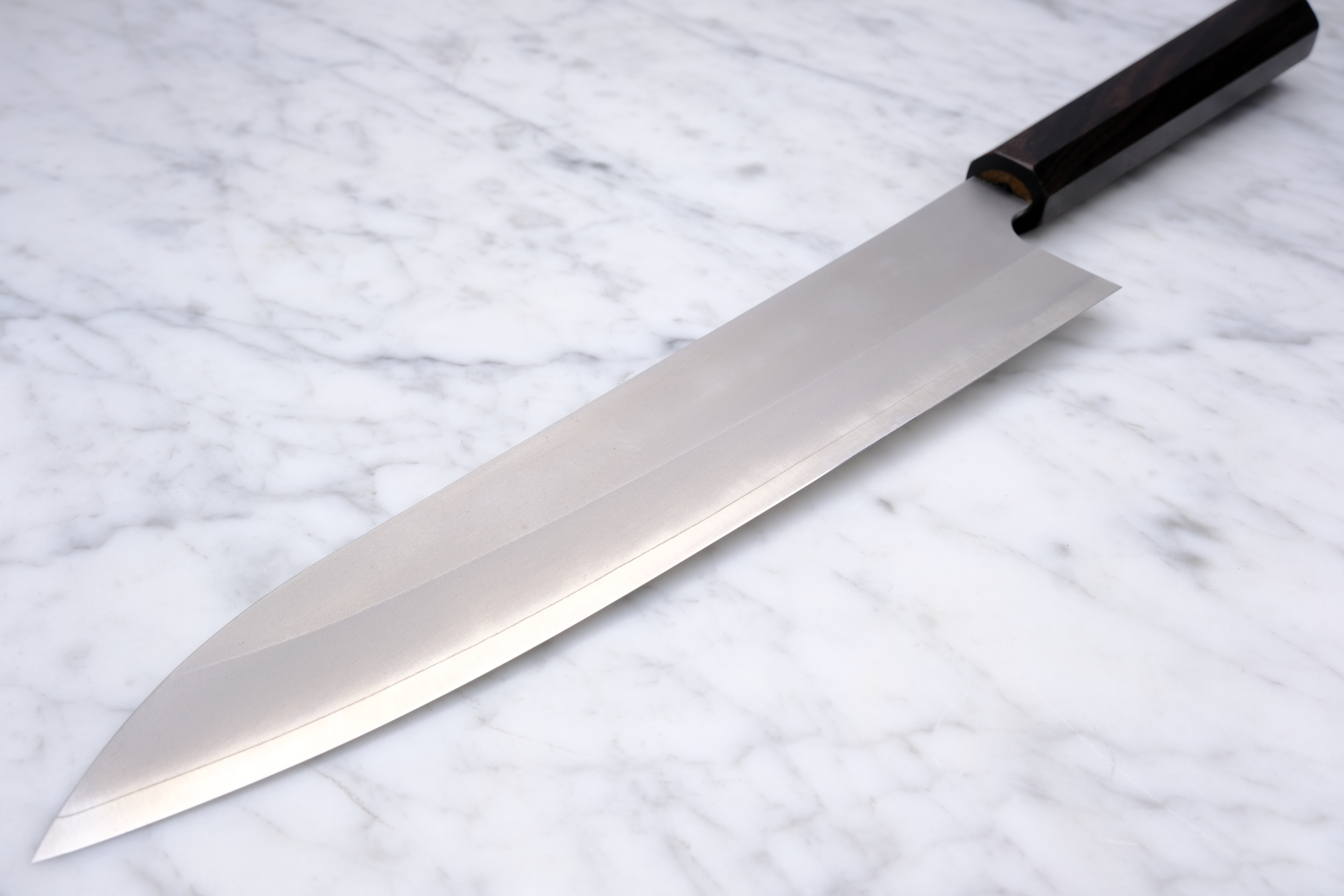 Daruma Hamono Ginsan Ibenholt - 240 mm Gyuto