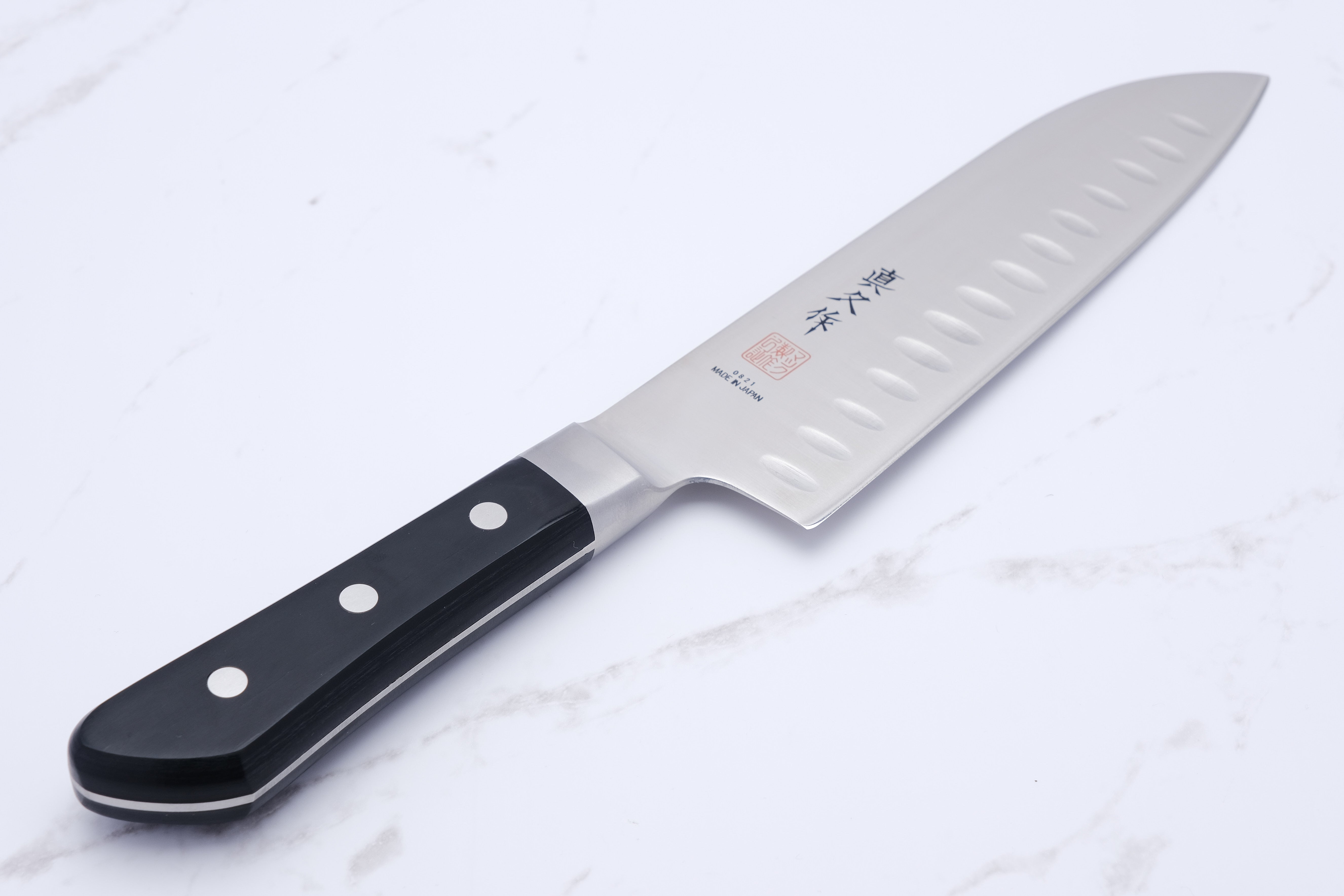 MAC Pro 170 mm Santoku with air cutter